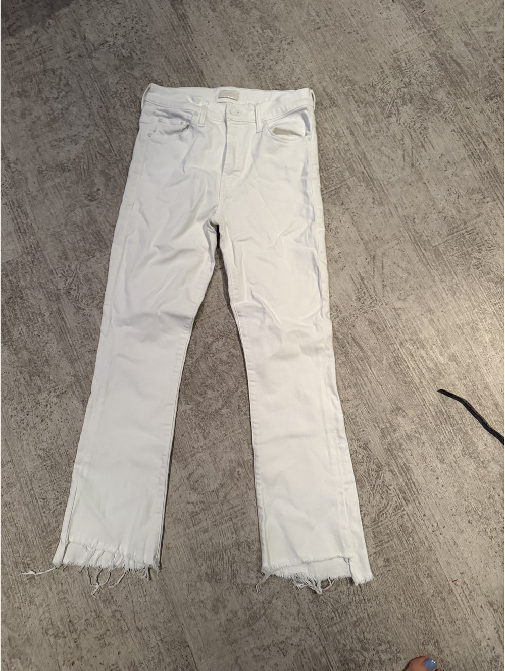 MOTHER Insider Crop Step Fray Fairest of them all white stretch straight jean 27